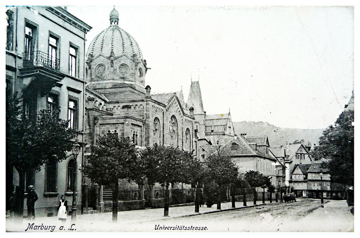 Ansichten des 1897 fertiggestellten Gebäudes der Synagoge in der Universitätsstraße 