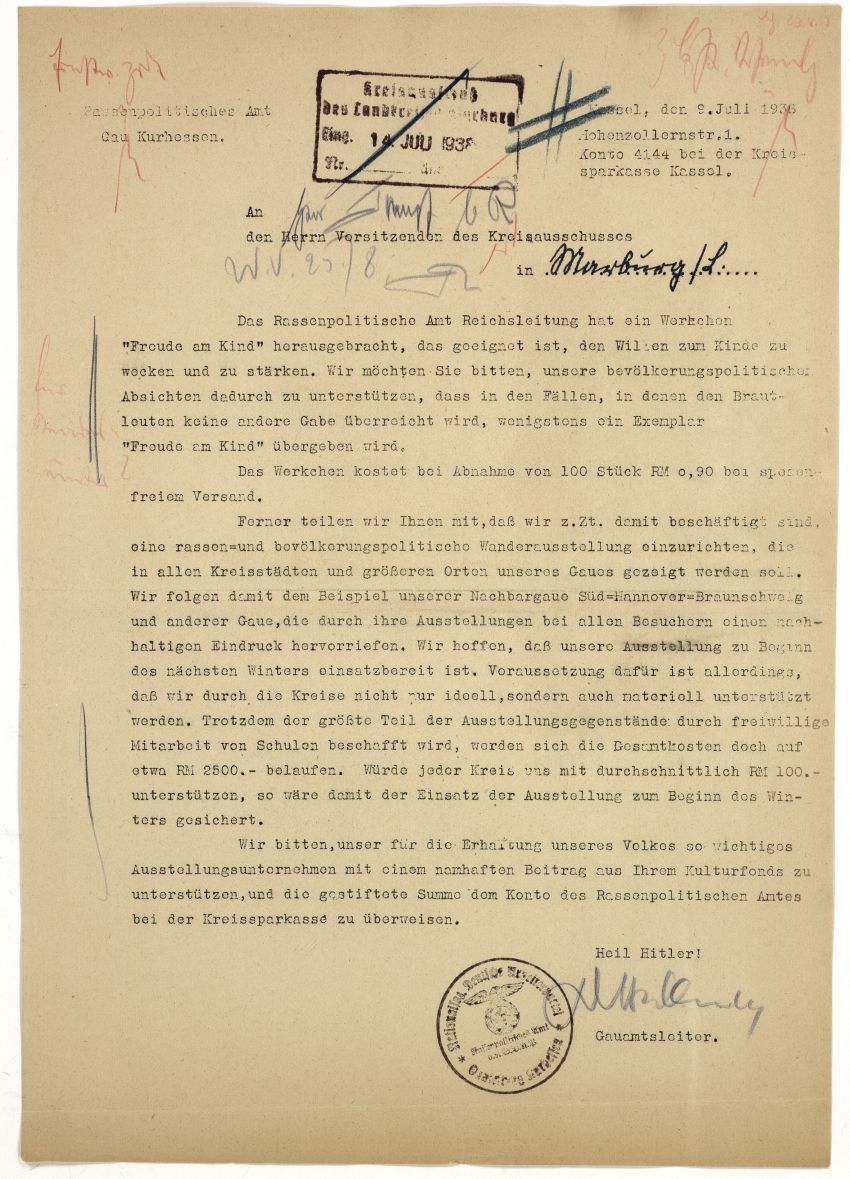 Schreiben des Rassenpolitischen Amtes, Gau Kurhessen, an den Vorsitzenden des Kreisausschusses Marburg betreffend die Schrift „Freude am Kind“, 9. Juli 1938