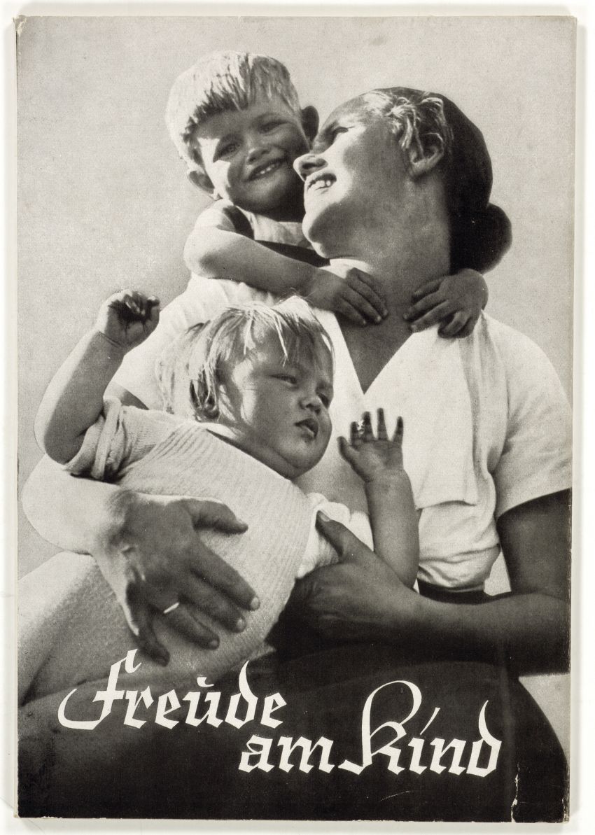 Schreiben des Rassenpolitischen Amtes, Gau Kurhessen, an den Vorsitzenden des Kreisausschusses Marburg betreffend die Schrift „Freude am Kind“, 9. Juli 1938