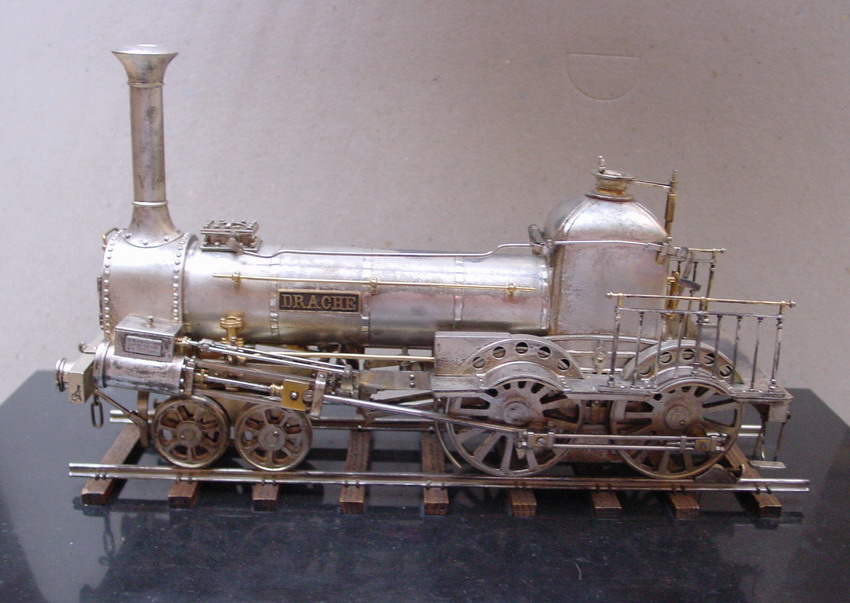 Modell Henschel-Lokomotive „Drache“ von Friedrich Wilhelm Philipp, Jubiläumsgeschenk zum 100jährigen Bestehen der Firma Henschel, 1910.