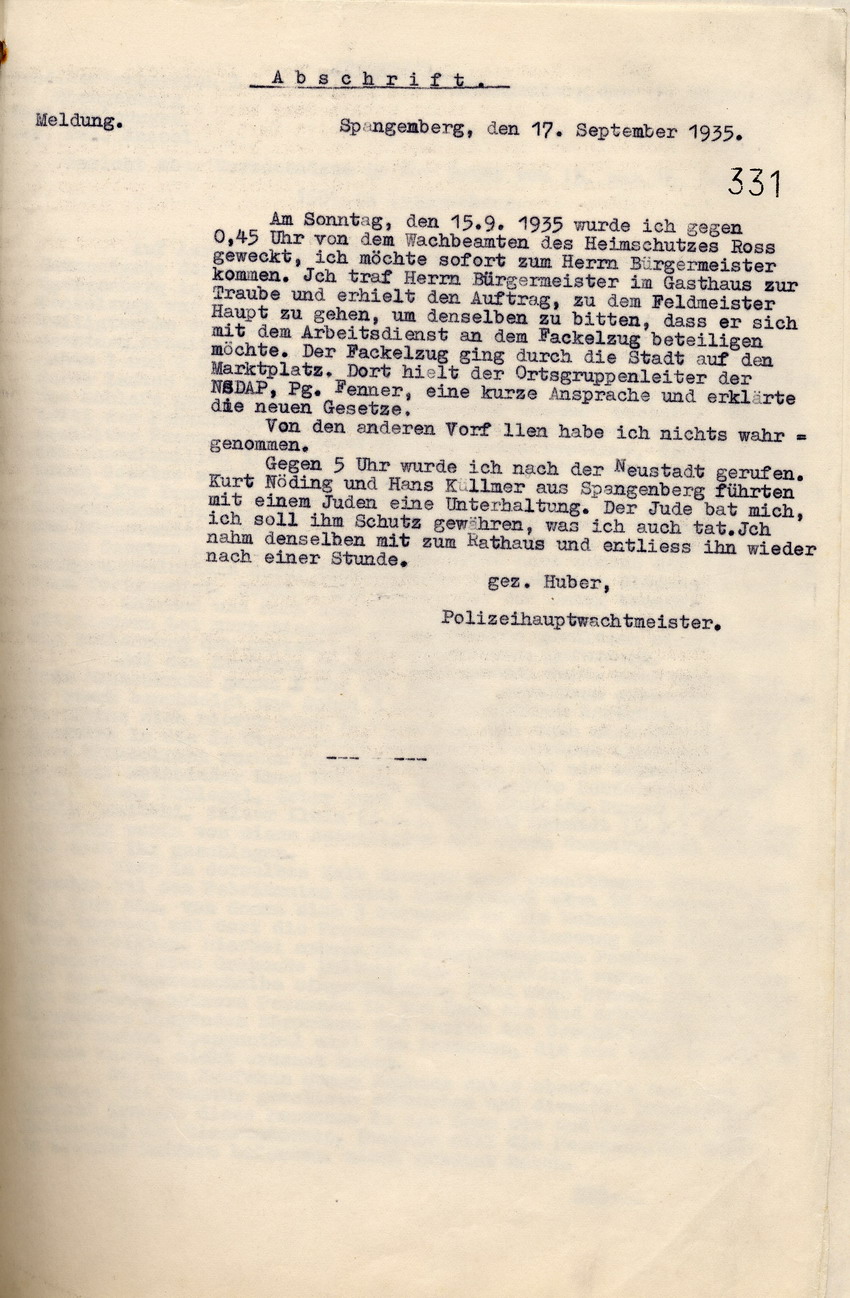 Aussage des Gendarmerie Polizeihauptwachtmeisters Huber über die Ausschreitungen gegen jüdische Mitbürger in Spangenberg in der Nacht vom 15. auf den 16. September 1935, Spangenberg, den 17. September 1935.