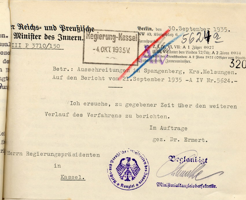 Ausführlicher Bericht der Staatspolizeistelle Kassel über die Ausschreitungen gegen jüdische Mitbürger in Spangenberg in der Nacht vom 15. auf den 16. September 1935 mit Ermittlungsergebnissen, Spangenberg, den 30. September 1935.
