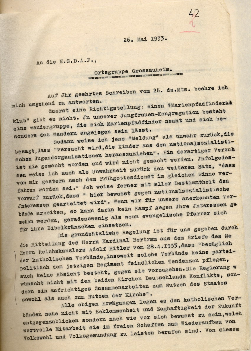 Reaktion des Pfarrers auf die Beschwerde der NSDAP in Gross-Auheim über ihn und die Marienpfandfinder, da sie versuchen würden Mitglieder der HJ aus dieser herauszuziehen, Gross-Auheim, den 26. Mai 1933.