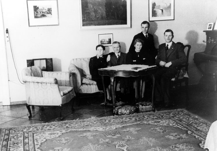 Das letzte Familienfoto Weihnachten 1942 in Potsdam