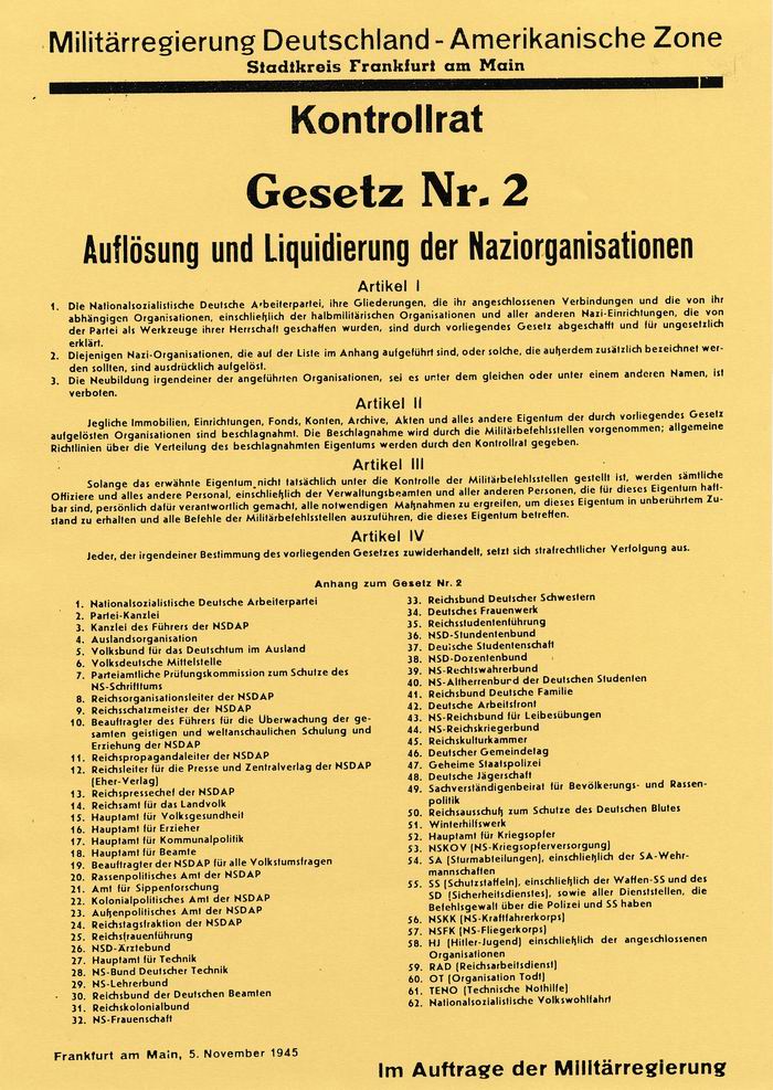 Anschlag: Kontrollratgesetz Nr. 2: Auflösung und Liquidierung der Naziorganisationen vom 5. 11. 1945