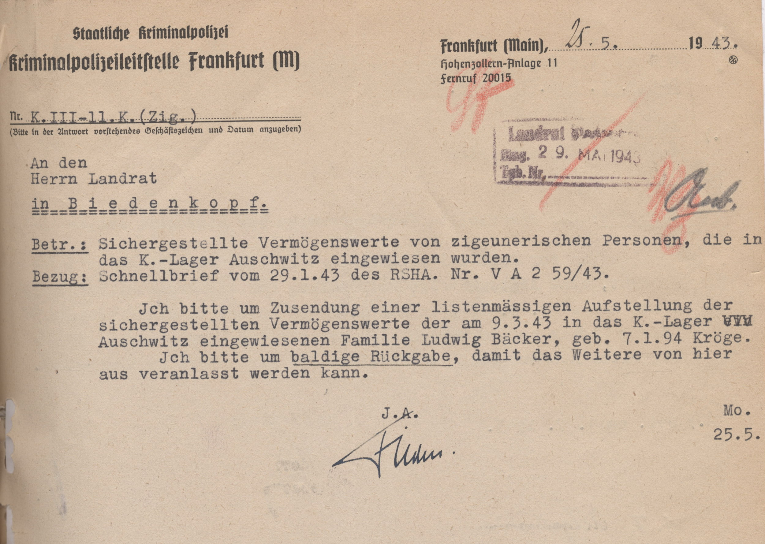 Schreiben der Kriminalpolizeileitstelle Frankfurt an den Landrat in Biedenkopf wegen der beschlagnahmten Vermögenswerte der nach Auschwitz deportierten Familie Bäcker, 25. Mai 1943