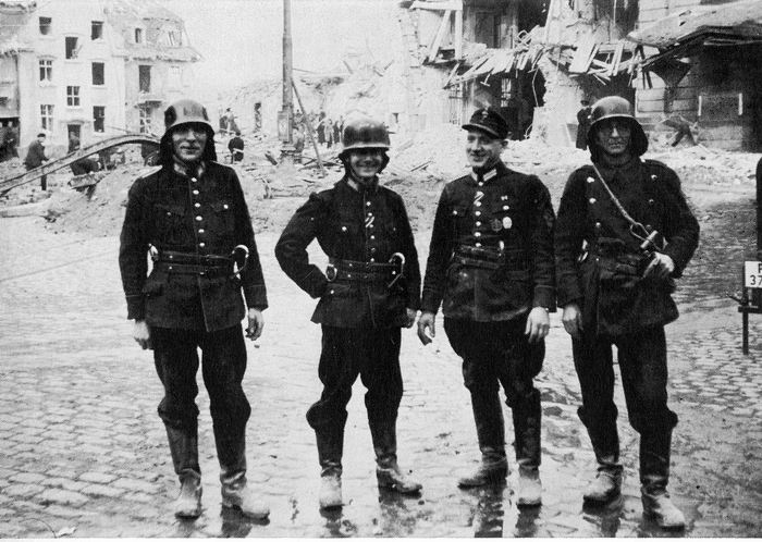 Fotos: Der zerstörte Marburger Hauptbahnhof nach dem Luftangriff vom 22. Februar 1945