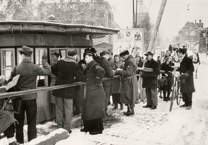 Foto: Grenzkontrolle an der Zonengrenze in Mainz