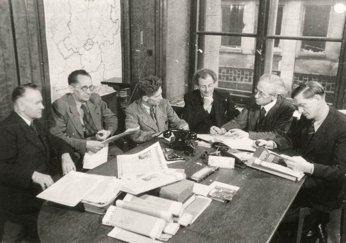 Foto: Herausgeberkollegium der Frankfurter Rundschau 1945