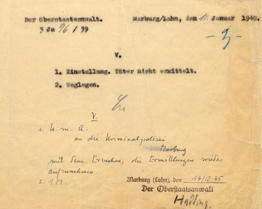 Der Oberstaatsanwalt von Marburg an die Kriminalpolizei Marburg betreffend das Ermittlungsverfahren gegen einen unbekannten Brandstifter, Marburg, 11. Januar 1940 und 14. Dezember 1945