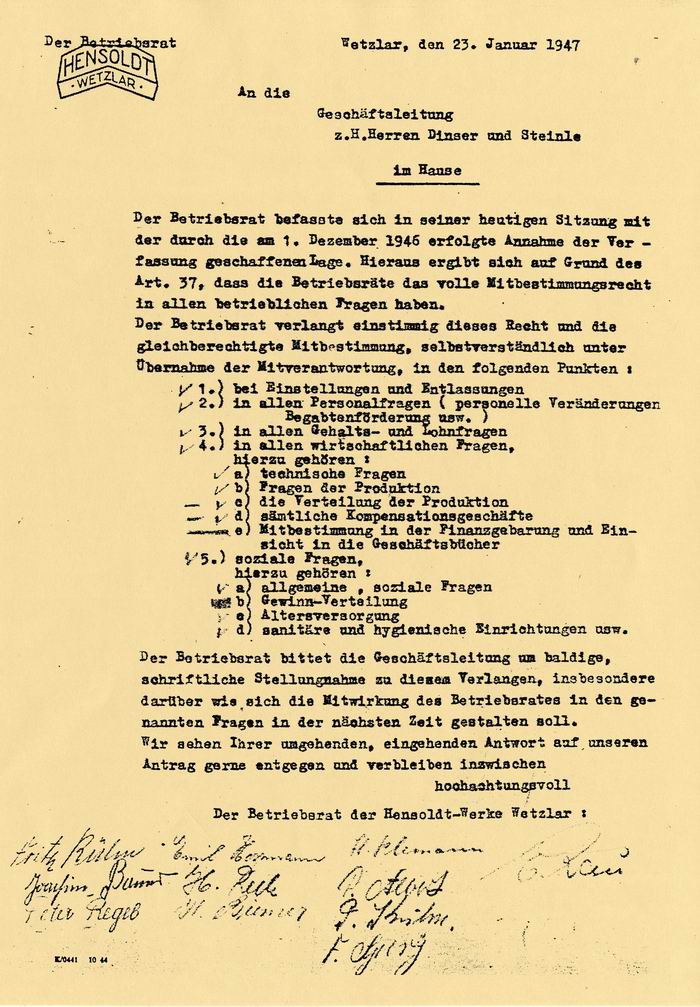 Schreiben des Betriebsrates der Firma Hensoldt in Wetzlar an die Geschäftsleitung mit der Forderung der verfassungsmäßig verankerten Mitbestimmung vom 23. Januar 1947