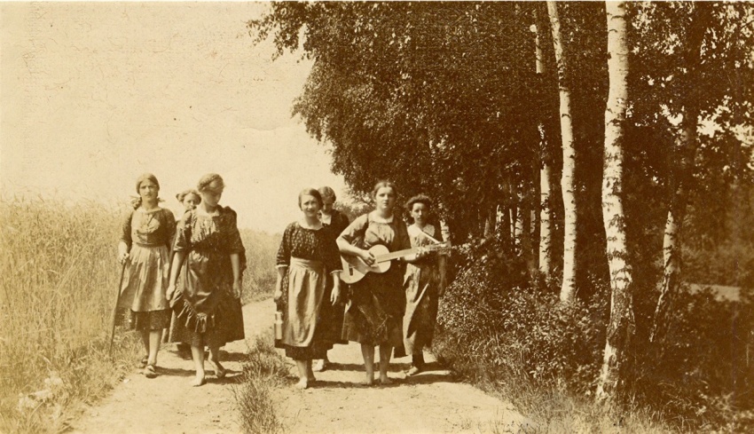 Wandervogel Mädchenwanderfahrt  in Norddeutschland, o.J.