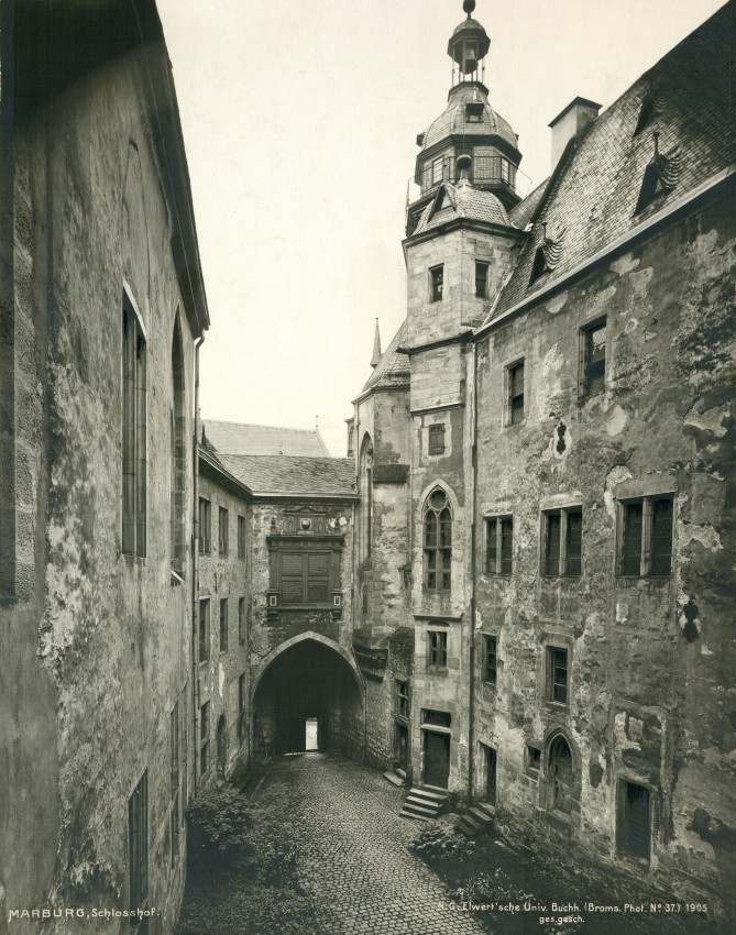 Gedächtnisort: Das Preußische Provinzialarchiv im Landgrafenschloss Gedächtnisort: Das Preußische Provinzialarchiv im Landgrafenschloss