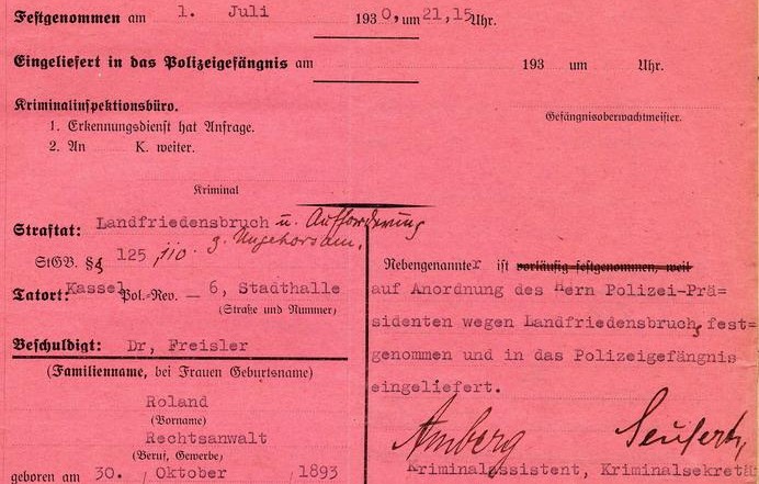 Freisler auf der Anklagebank: Beleidigung, Beschimpfung der Republikanischen Staatsform, Hausfriedensbruch und Landfriedensbruch (1926-1931) Freisler auf der Anklagebank: Beleidigung, Beschimpfung der Republikanischen Staatsform, Hausfriedensbruch und Landfriedensbruch (1926-1931)